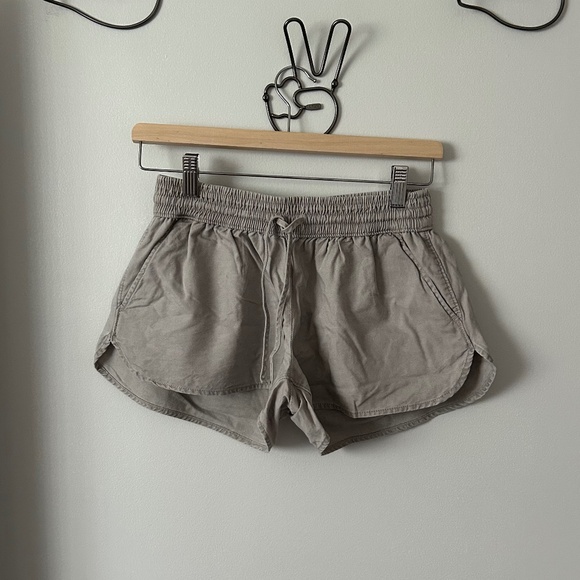 Hollister Summer Shorts - Picture 1 of 2